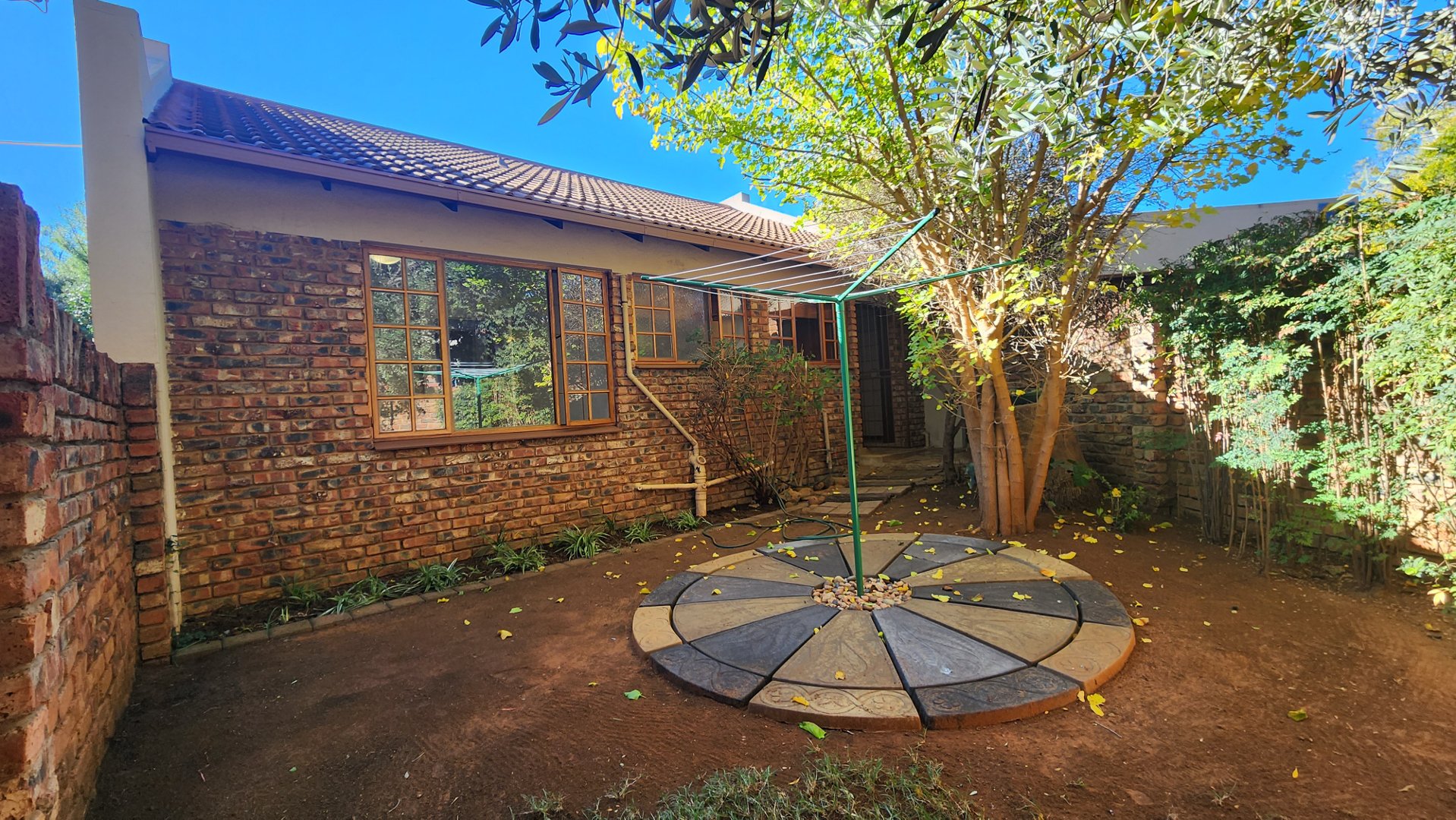 2 Bedroom Property for Sale in Langenhovenpark Free State